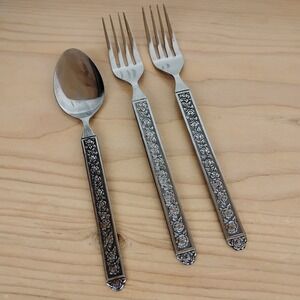 NST18 (STAINLESS)‎ by National Stainless 2 Forks & Spoon Roses, Black Accent